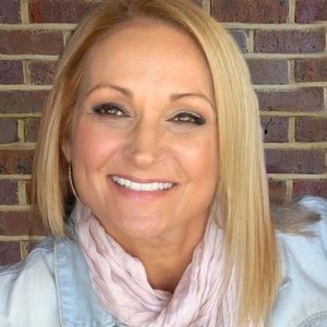 Meet your Posher, Mischelle